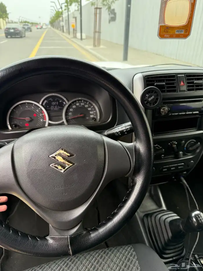 سزوكي جمني 2015 نضيف 6