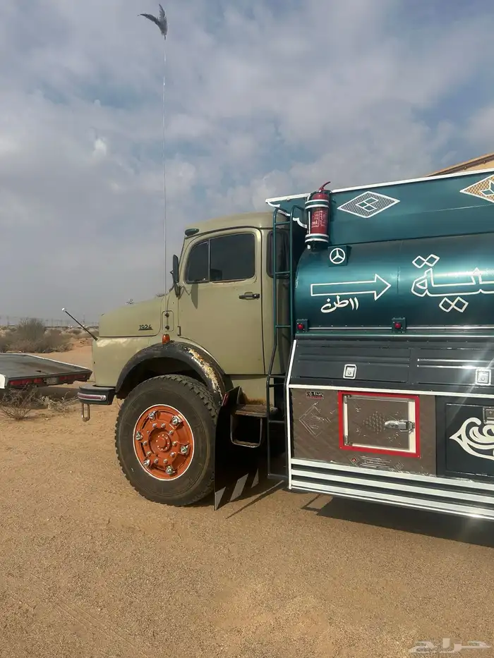 عايدي بوز للبيع 83 19