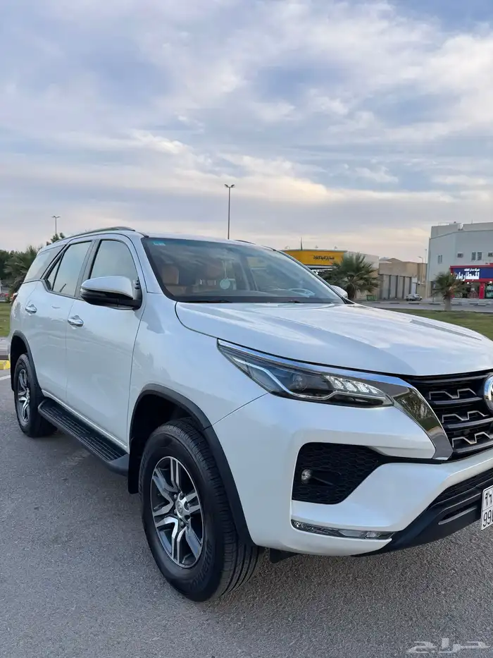 فورشنر 2022 6 سلندر VX 26