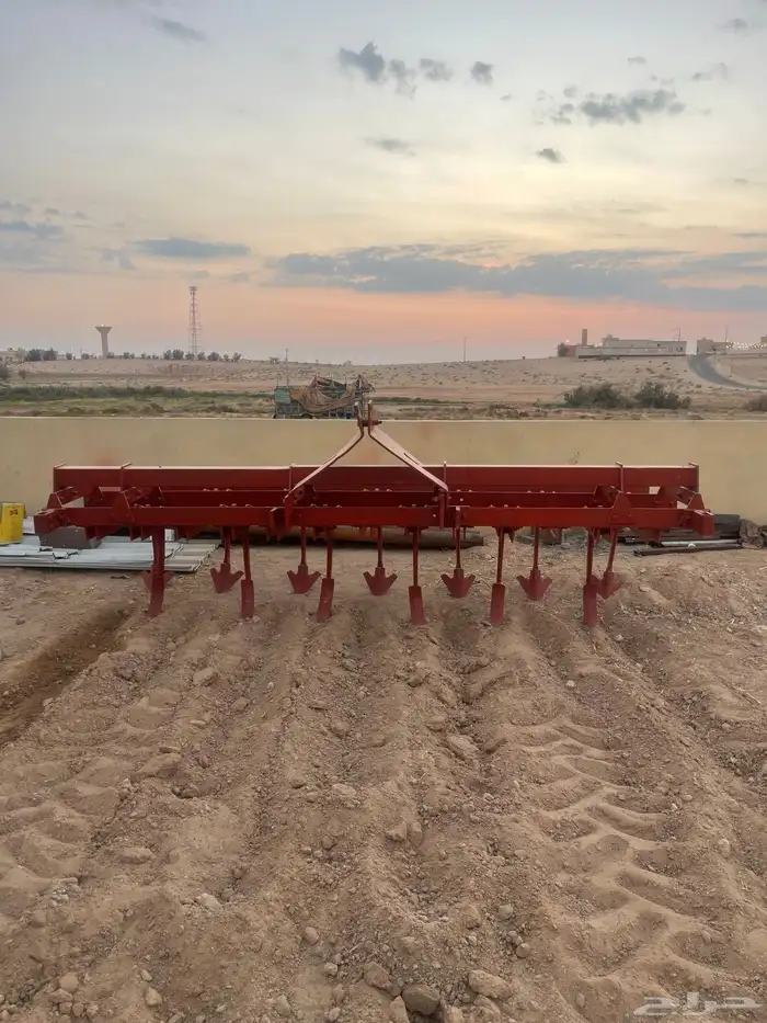 معدات زراعيه شبه جديده 3