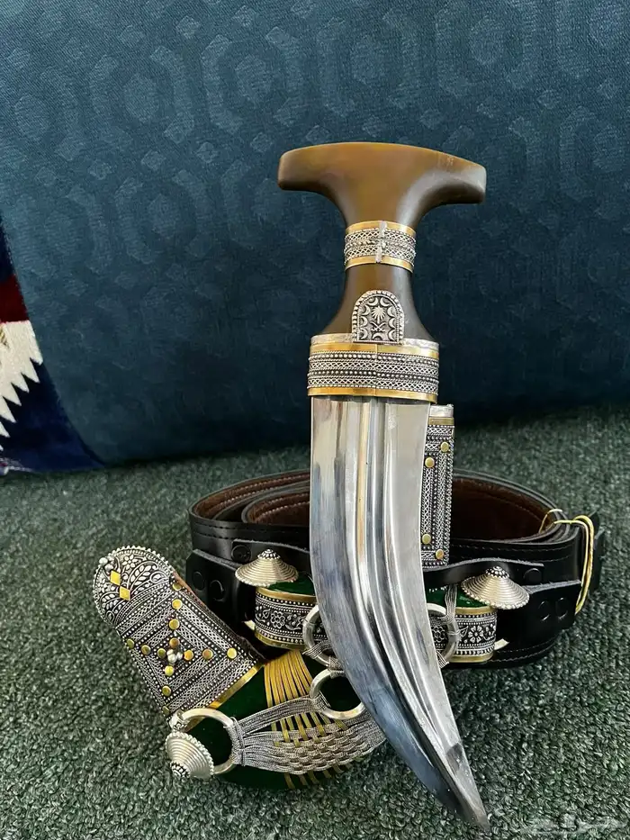 خنجر فضة محزم وافي 3