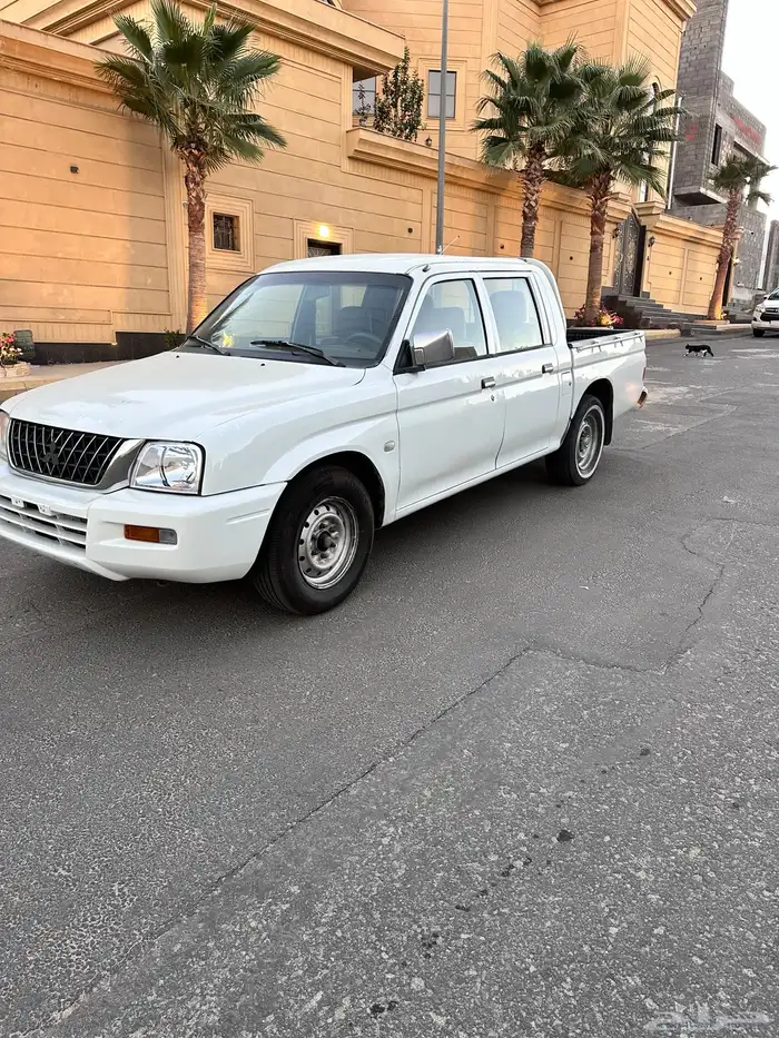 ميتسوبيشي 2004 0