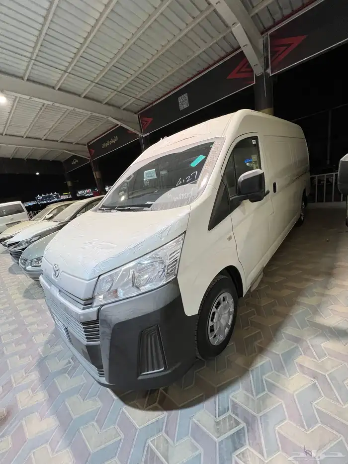 تويوتا هايس بضاعه وركاب ديزل اوتوماتيك وعادي 6