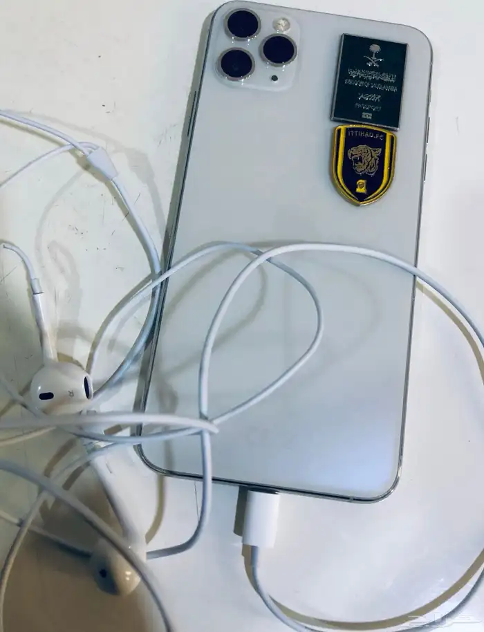 ايفون 11 برو ماكس ابيض 256 قيقا 0