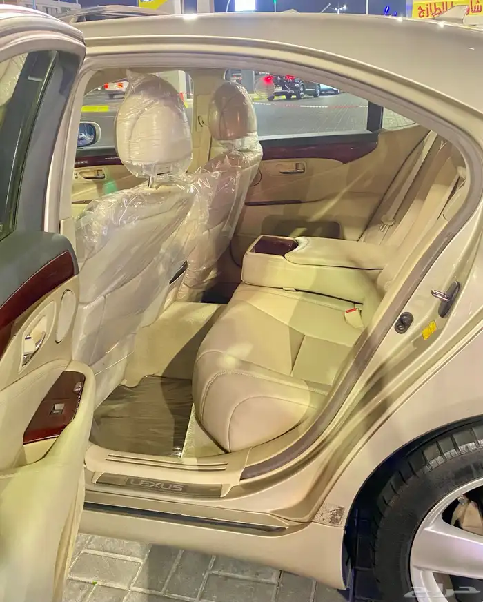 لكزس LS460 2010 شورت 19