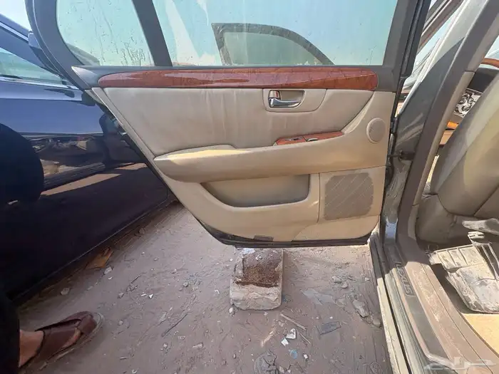 قطع غيار لكزس 430 7