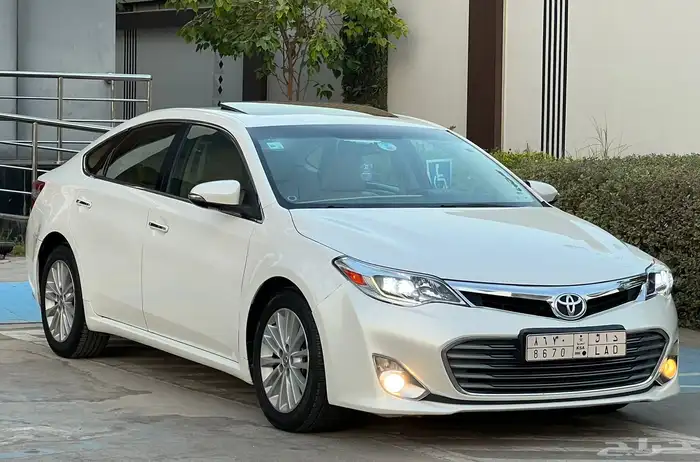 تويوتا افالون 2013 ليمتد (بحالة ممتازة) 2