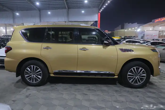 نيسان باترول 2020 فل كامل شبه جديد 6