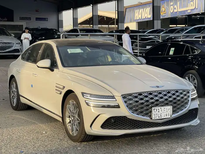 جنسس G80 2025 برستيج جديد اصفار 1