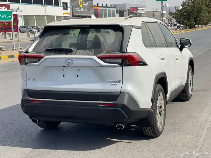 راف فور 2025 بريمي 2.5 جنط 18 كاش واقساط 6