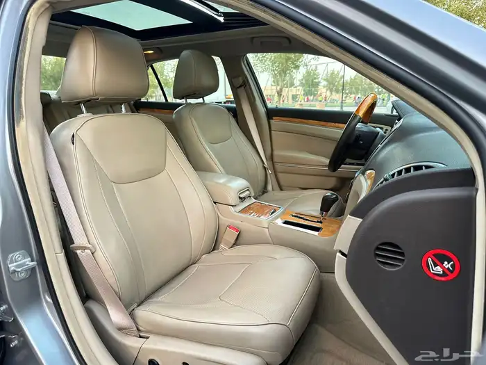 كرايزلر C300 HEMI 2014 (( بحالة ممتازة )) 38