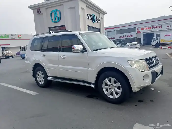 ميتسوبيشي باجيرو 2010 3