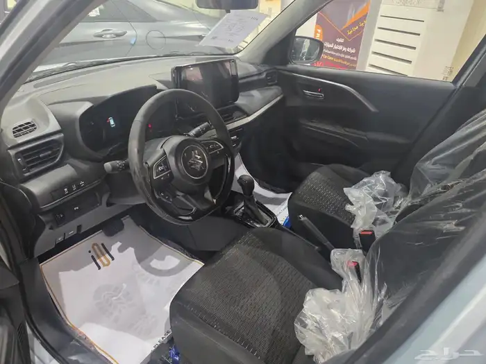 سوزوكي سويفت GLX فل 2025 8