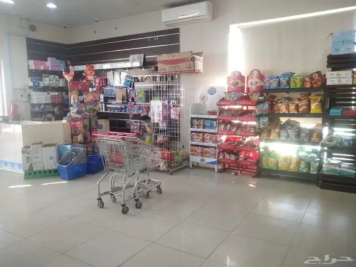 بقاله للتقبيل في محطه شامل البضاعه موقع ممتاز وحيوي 0