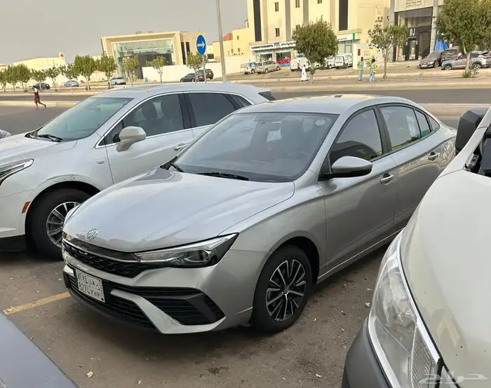 ايجار بالساعه سيارة Mg5 - 2025 0