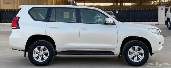 برادو 2023 مخزن ماشي 15 الف كم 18