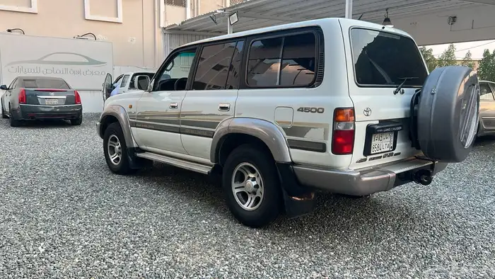 صالون موديل. 97 نظيف 1