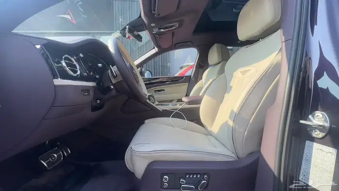 بنتلي بنتايجا خليجي 2025 موجودة بدبي 6