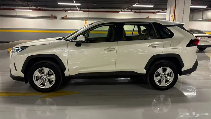 تويوتا راف فور 2021 وكالة 4