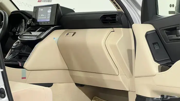 تويوتا لاندكروزر GX.R.2025هدد تنفس طبيعي خليجي بنزين 9