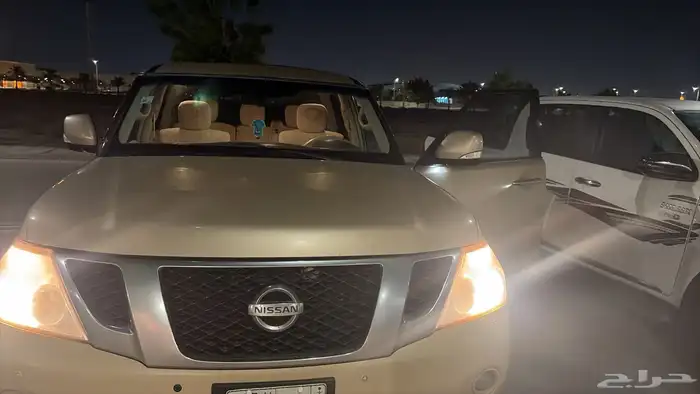 نيسان بلاتينيوم 2010 ذهبي 35