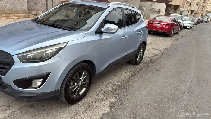 سياره توسان موديل 2013 نظيفه على الشرط 0