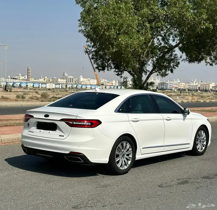 فورد توروس 4