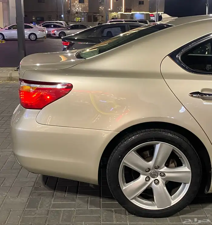 لكزس LS460 2010 شورت 10