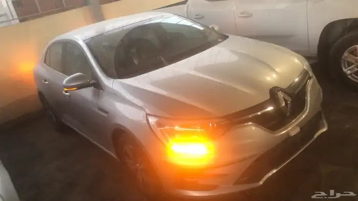 رينو ميجان نصف فل موديل 2024 كاش وتقسيط 9