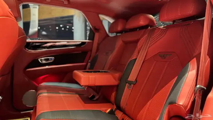 بنتلي بنتياقا S 2024 مستخدم 9