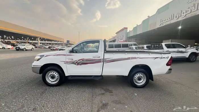 هايلوكس 2024 دبل غماره GLX ديزل 2.4 عادي 4