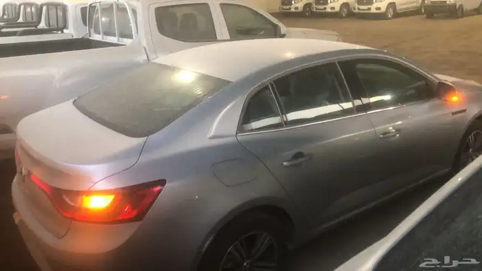 رينو ميجان نصف فل موديل 2024 كاش وتقسيط 10