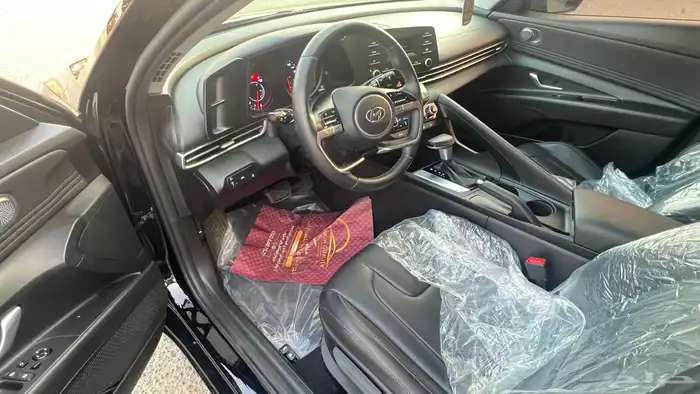 النترا 2021 نص فل 1.6 بنزين بصمه 12