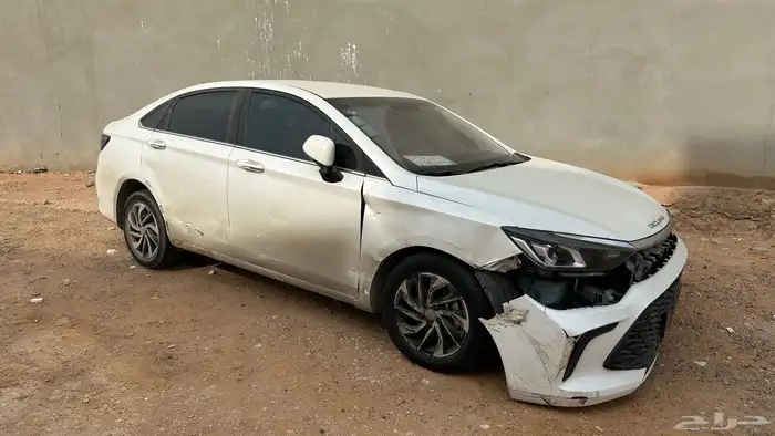 سيارة U5 PLUS مصدومة ميكانيكا ارباقات سليمه 7