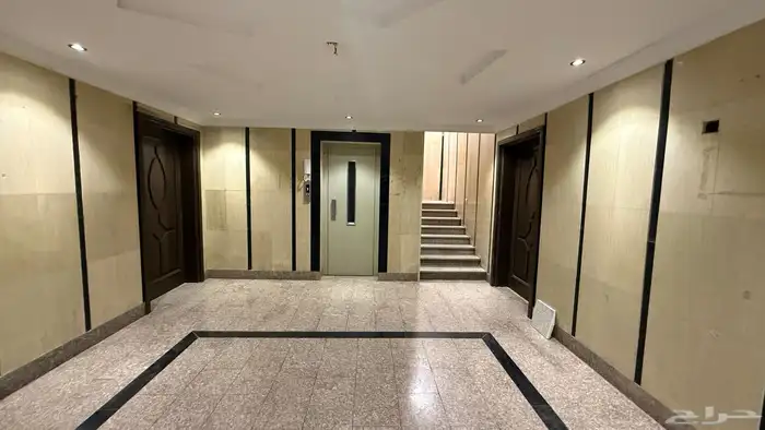 شقه فاضيه للإيجار السنوي 4