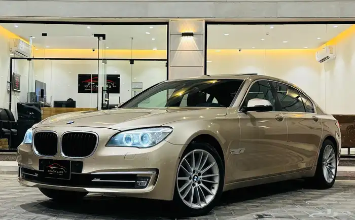 بي ام دبليو 730Li 2014 فل كامل ( عرض خاص ) 1
