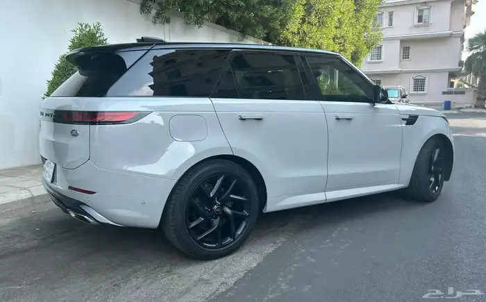 ارخص رنج روفر سبورت P400 S Dynamic في السعودية 11