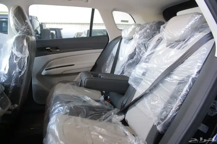 عروض فورد تريتوري 2025 تيتانيوم 8