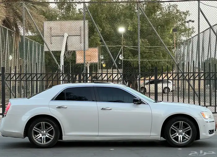 كرايزلر 2014 C300 فل V6 8