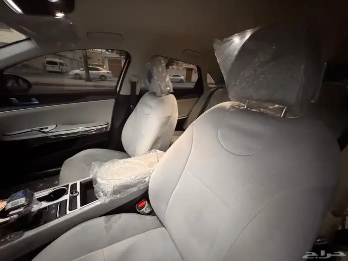 كيا K5 استاندر مطور 2025 بحالة الوكالة 13