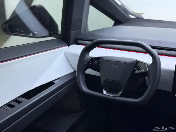 تسلا سايبرترك 5