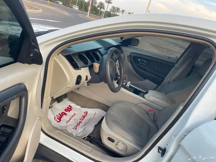 فورد تورس سيدان 2011 15