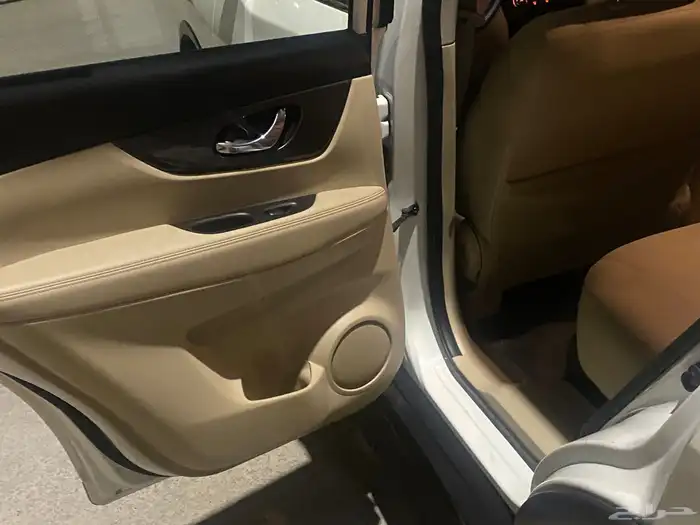 اكس تريل 2022 3