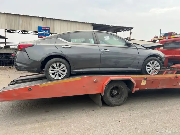 نيسان ألتيماء 5