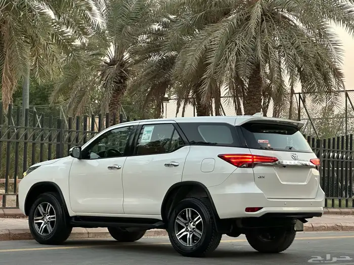 تويوتا فورشنر موديل 2020 سعودي بدون دبل شامل الضريبة 6