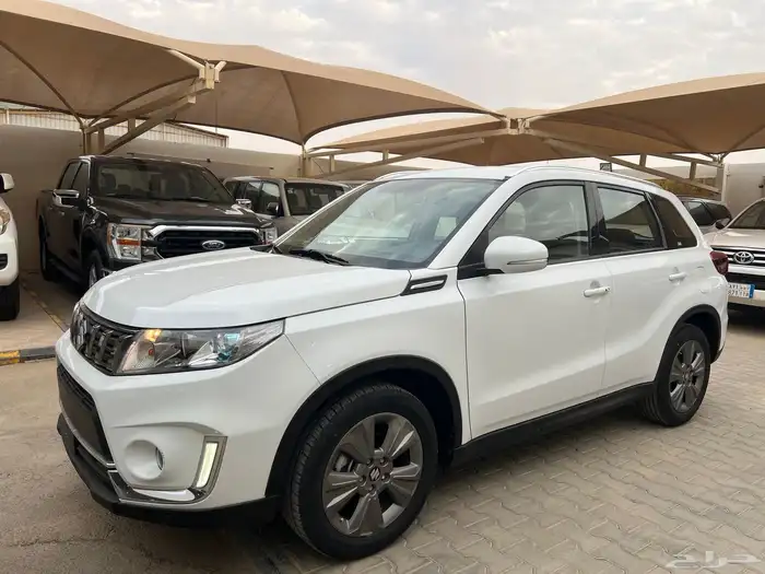 سوزوكي فيتارا 2023 عداد 79.000 دبل دفلك لدى قمة الاطلال 19