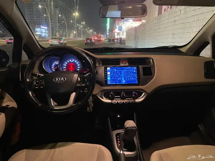 كيا ريو هاتش باك 2015 8