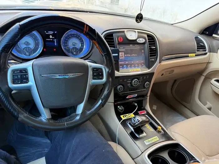 للبيع كرايسلر فل كامل C300 Limited 2014 10