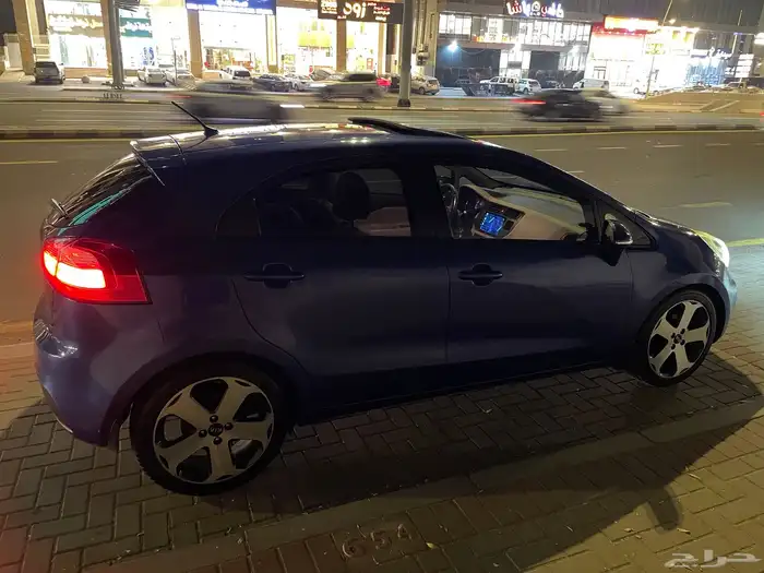 كيا ريو هاتش باك 2015 11