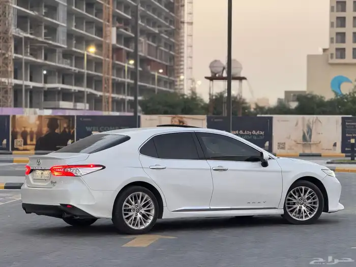 كامري 2020. جراندي 1